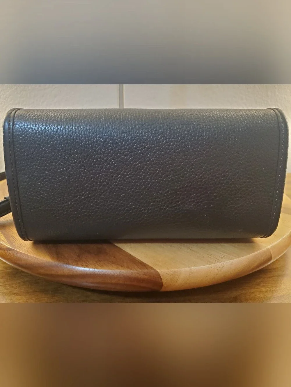 COACH LEATHER TOTE 22 IN PERFECT LIKE NEW CONDITION!